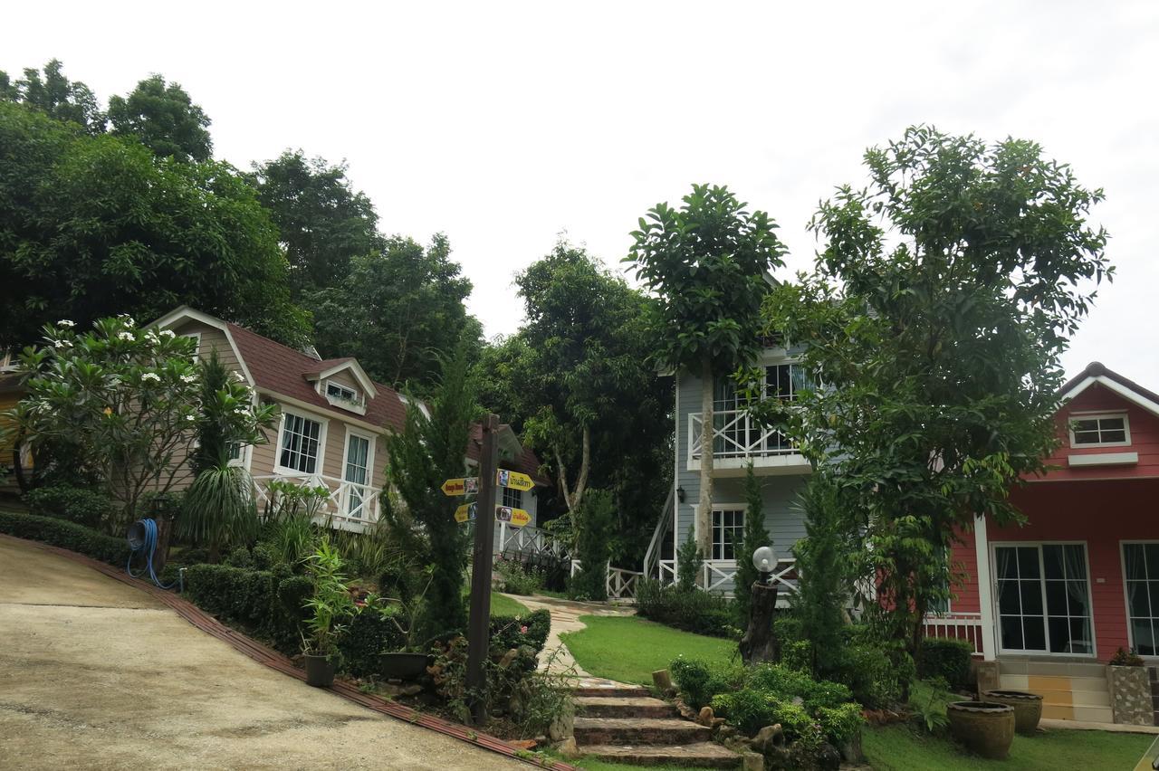 Suriyan Villa Kanchanaburi Buitenkant foto